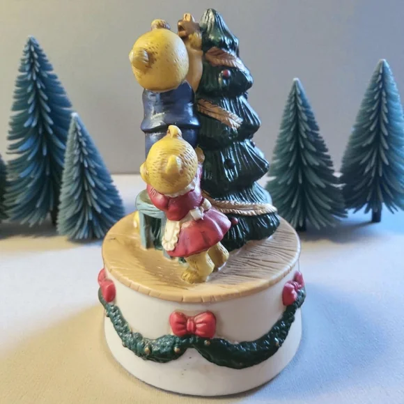 Vtg 96 Bears Decorating Christmas Tree We Wish... Christmas Wind Up Music Box - Picture 4 of 14